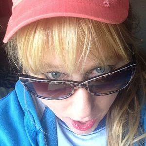 Meet your Posher, Laurel